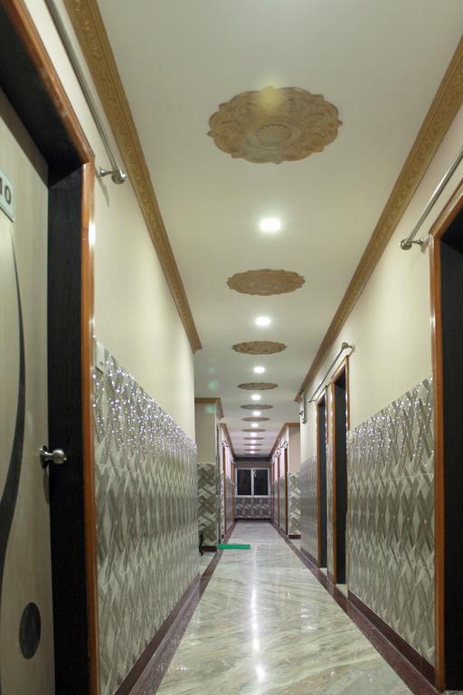 Hotel Debjyoti Сіліґурі Екстер'єр фото