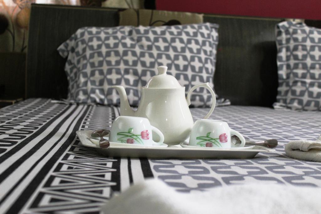 Hotel Debjyoti Сіліґурі Екстер'єр фото