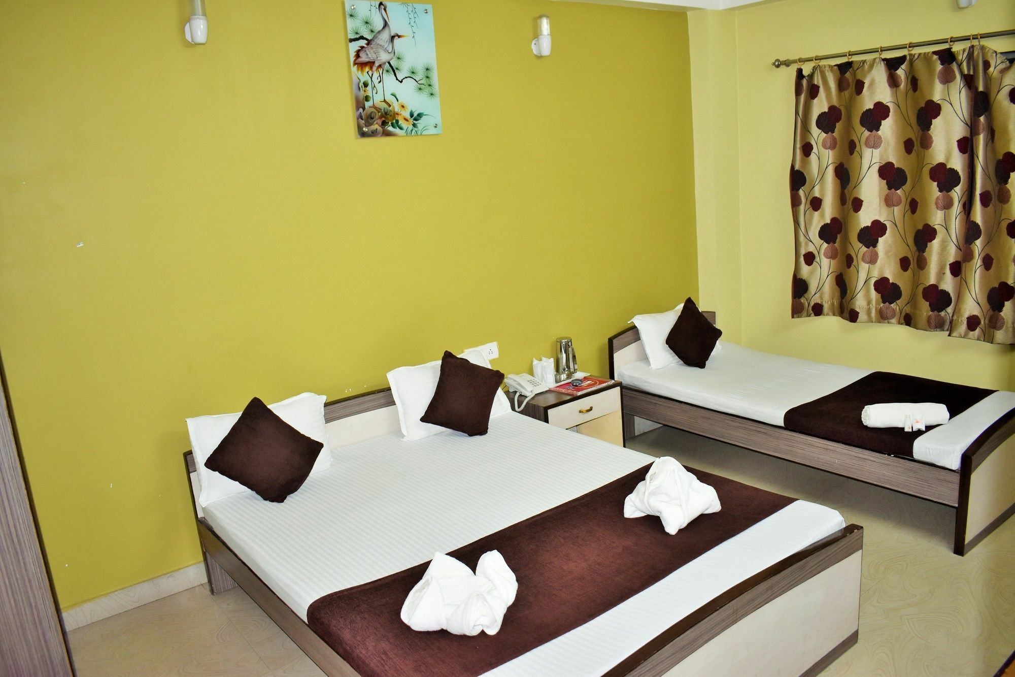 Hotel Debjyoti Сіліґурі Екстер'єр фото